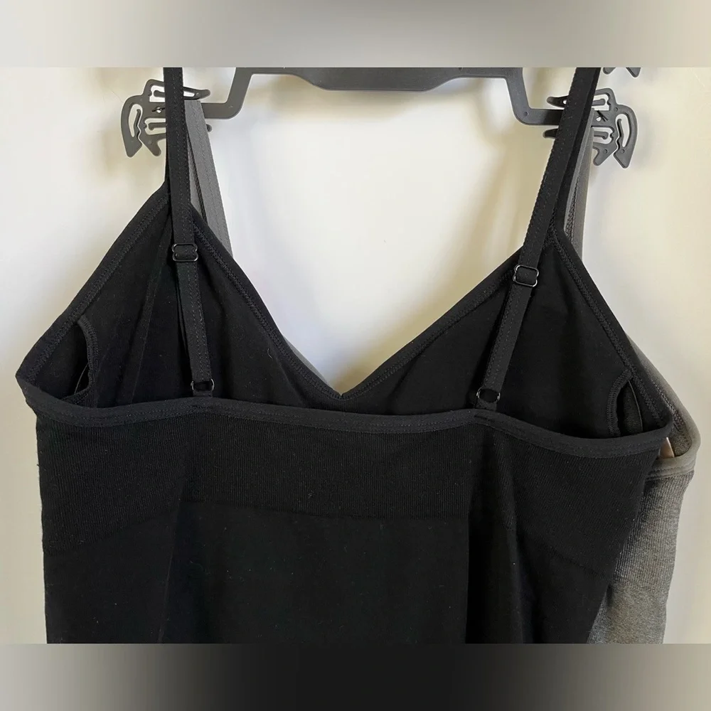 Skinny Girl Stretch Seamless Adjustable Straps Removable Pads Layering Camis 2pc - Picture 7 of 12